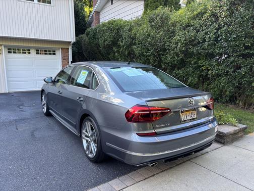 Gray 2017 Volkswagen Passat 1.8T R-Line w/Comfort