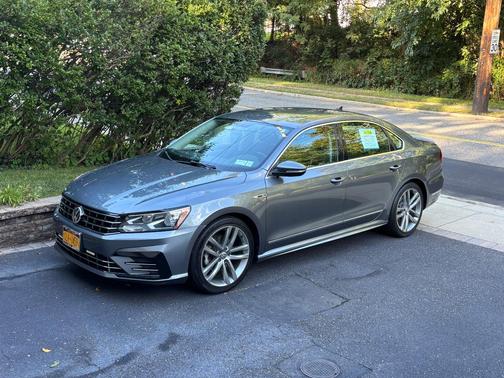 Gray 2017 Volkswagen Passat 1.8T R-Line w/Comfort