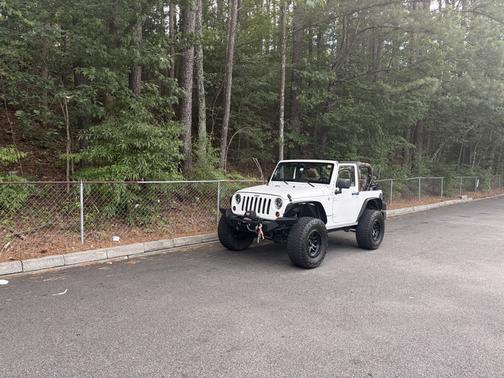 White 2011 Jeep Wrangler Mojave