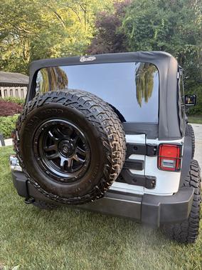 White 2011 Jeep Wrangler Mojave