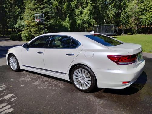 2014 Lexus LS 460 L