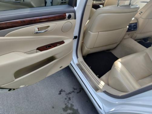 2014 Lexus LS 460 L