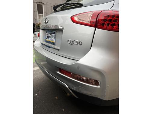 Silver 2017 INFINITI QX50 Base