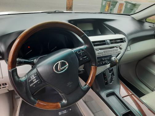 White 2010 Lexus RX 350 Base
