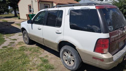 2004 Mercury Mountaineer Base