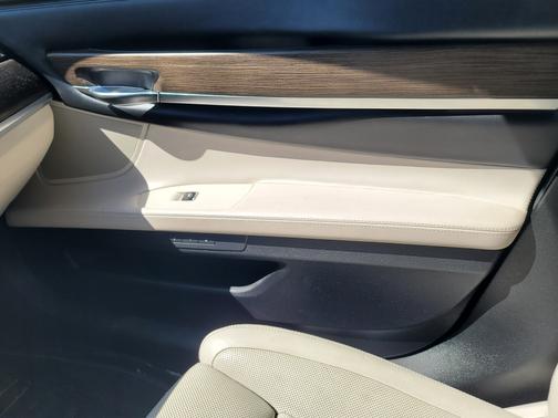 2014 BMW 750 i