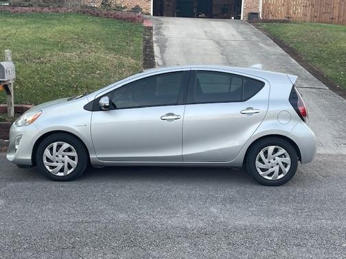 2015 Toyota Prius c Two