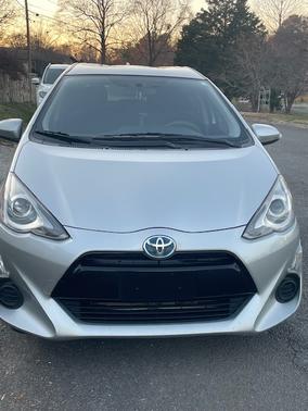 2015 Toyota Prius c Two