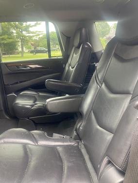 2018 Cadillac Escalade Luxury