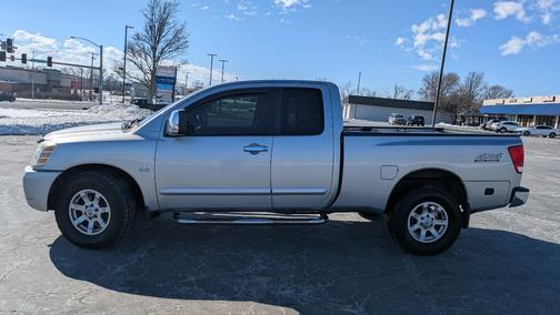 2004 Nissan Titan SE King Cab