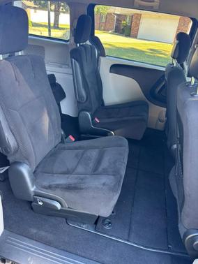 Gray 2016 Dodge Grand Caravan SXT