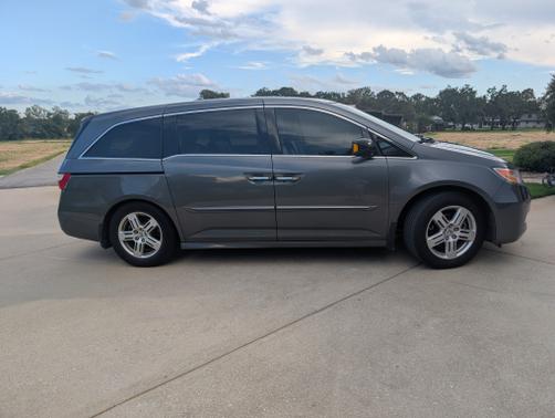2012 Honda Odyssey Touring Elite