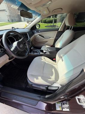 Red 2014 Kia Optima LX