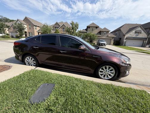 Red 2014 Kia Optima LX