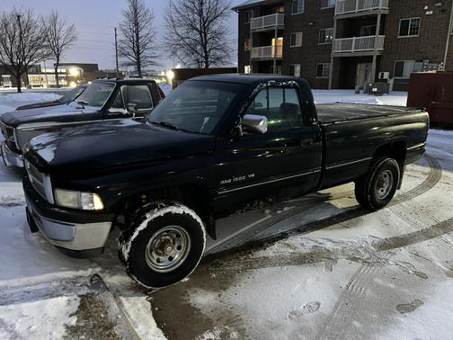1997 Dodge Ram 1500 Base