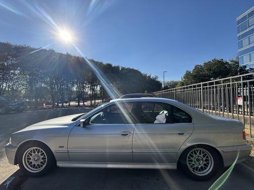 2002 BMW 525 i