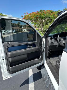 White 2013 Ford F-150 SVT Raptor