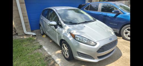 Silver 2015 Ford Fiesta SE