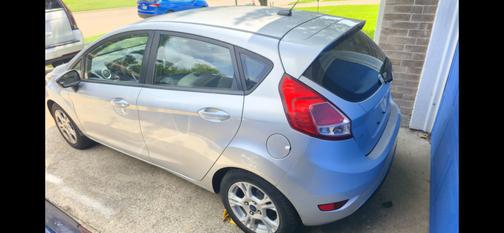 Silver 2015 Ford Fiesta SE