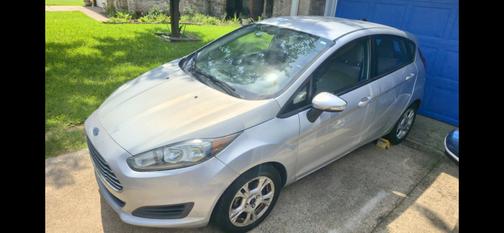 Silver 2015 Ford Fiesta SE