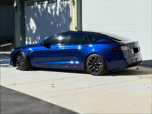 Blue 2022 Tesla Model S Long Range