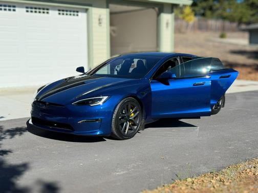 Blue 2022 Tesla Model S Long Range