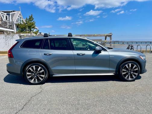 Gray 2020 Volvo V60 Cross Country T5