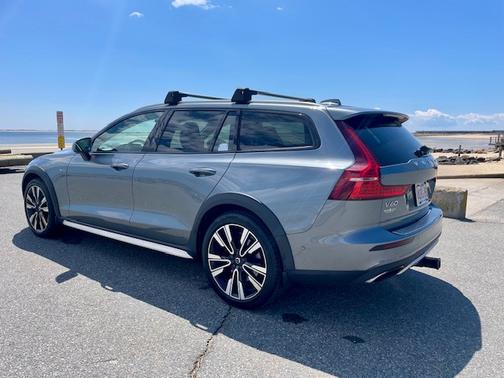 Gray 2020 Volvo V60 Cross Country T5