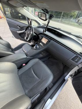 Silver 2010 Toyota Prius IV