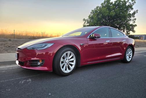 2018 Tesla Model S 75D