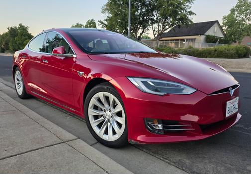 2018 Tesla Model S 75D