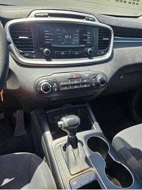 Gray 2017 Kia Sorento LX