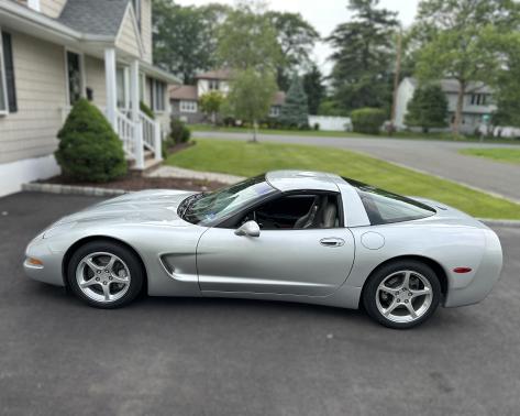 2002 Chevrolet Corvette Base