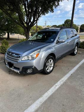 Silver 2014 Subaru Outback 2.5i Limited