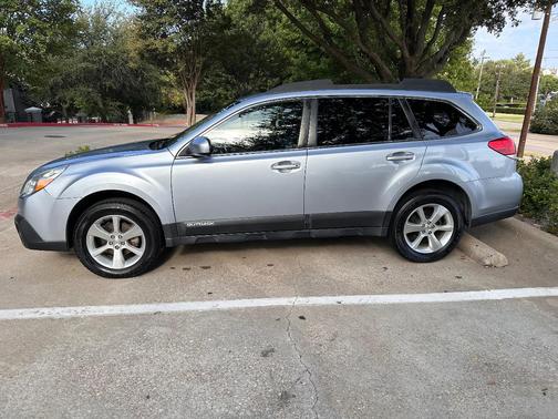 Silver 2014 Subaru Outback 2.5i Limited