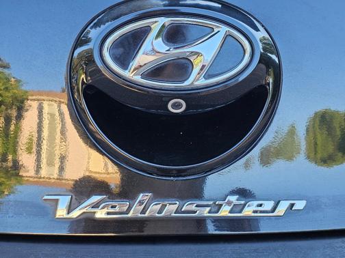 Black 2013 Hyundai Veloster Base