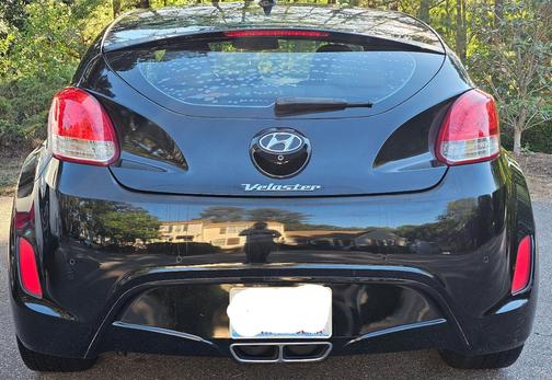 Black 2013 Hyundai Veloster Base
