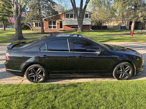 Black 2011 Ford Fusion Sport