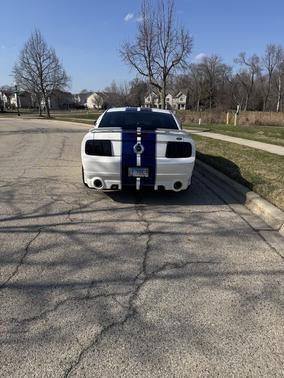 White 2006 Ford Mustang GT