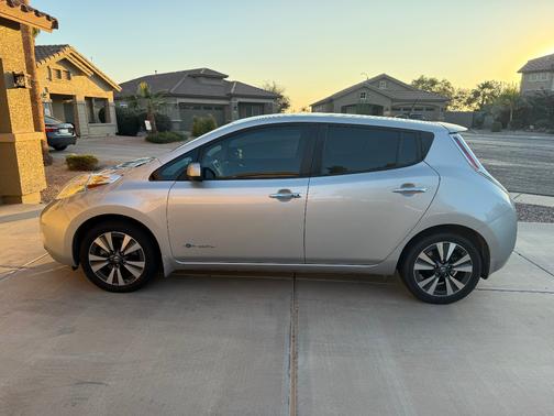 2017 Nissan Leaf SV