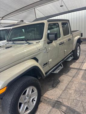 Gold 2020 Jeep Gladiator Sport S