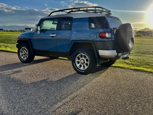 2012 Toyota FJ Cruiser Base