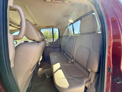 2014 Nissan Frontier SL