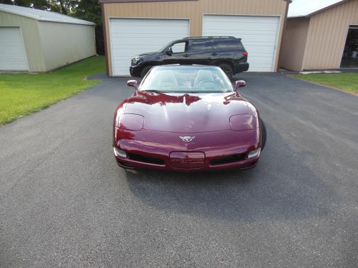 2003 Chevrolet Corvette Base