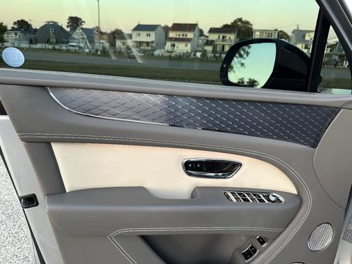 2022 Bentley Bentayga S