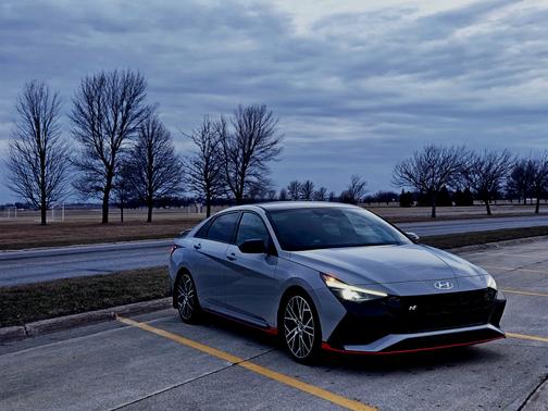 2022 Hyundai ELANTRA N Base