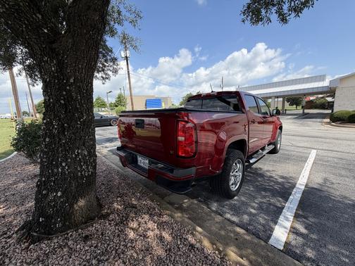 Red 2017 Chevrolet Colorado LT