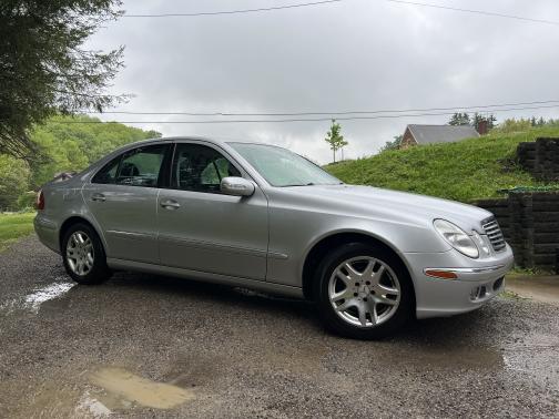 Photo 1 of 14 of 2006 Mercedes-Benz E-Class E 350 4MATIC