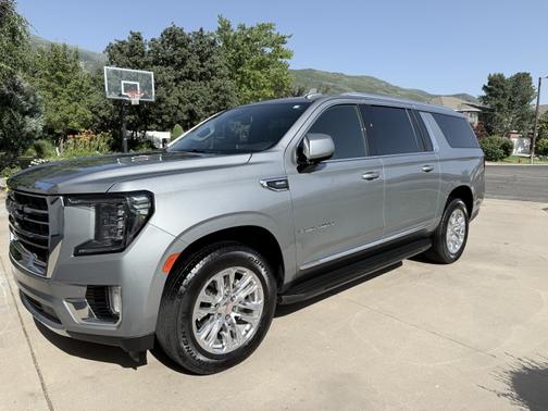 2024 GMC Yukon XL SLT