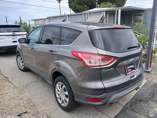 Gray 2014 Ford Escape SE